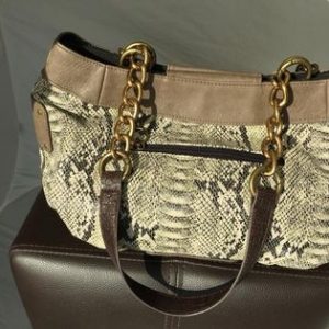 Demi Renae with 1.5″ Brass Rings