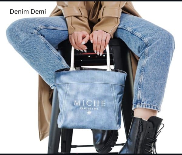 Demi-Denim-Lifestyle-MB3299