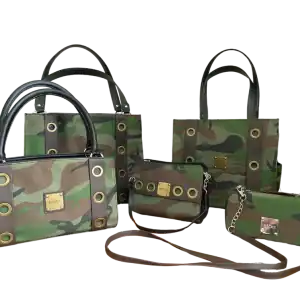 Petite Duty with 1″ brass rings and brown strap
